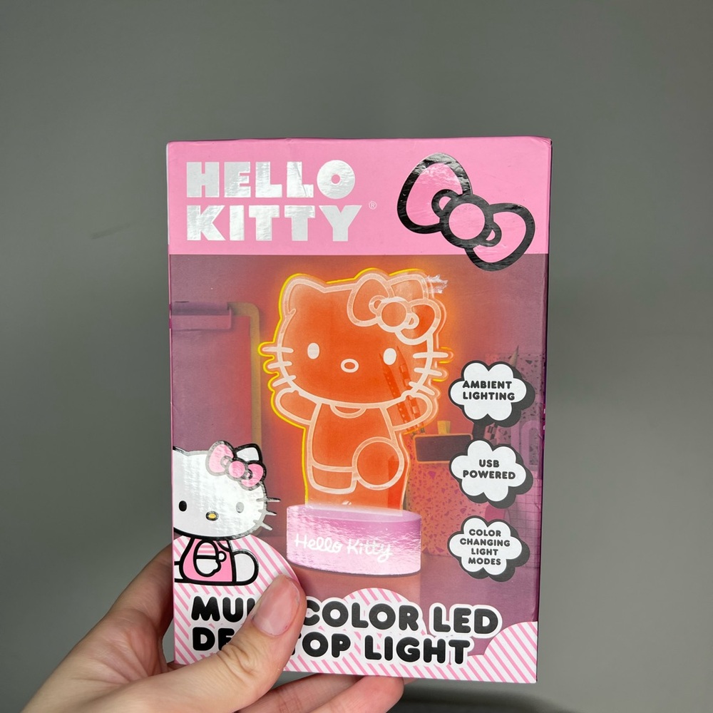 NEW Hello Kitty Multicolor LED Desktop light